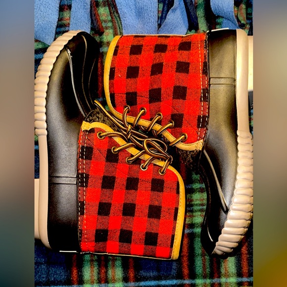 Simply southern style plaid red and black with light brown stripes winter boots - Picture 1 of 7